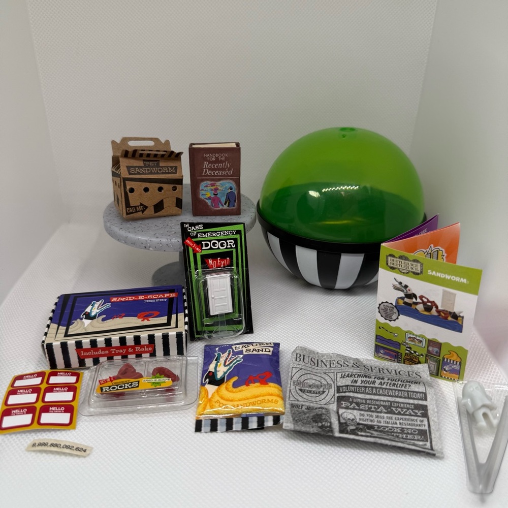 Miniverse Beetlejuice Sandworm Rare!